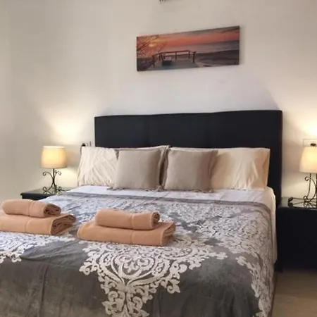 Centrally Located Villa Villa Rupert 3 Bedrooms Private Pool Close To Amenities Puerto Del Carmen *