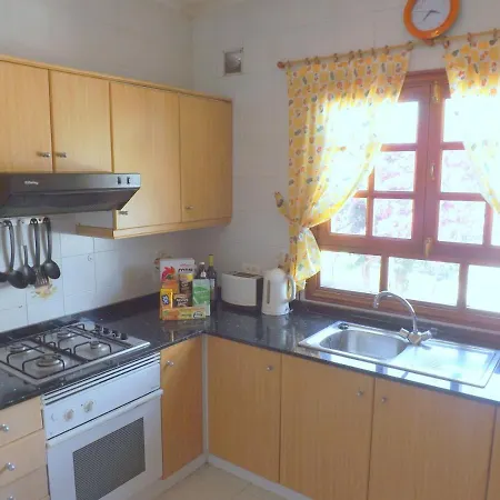 Villa Centrally Located Villa Villa Rupert 3 Bedrooms Private Pool Close To Amenities Puerto Del Carmen Tias