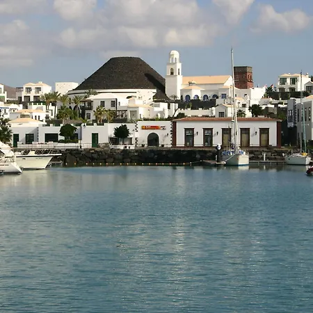 Villa Centrally Located Villa Villa Rupert 3 Bedrooms Private Pool Close To Amenities Puerto Del Carmen *